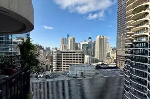 300 N State St, Chicago, IL 60654 - Photo 2