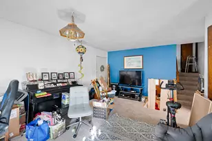 931 N Fairfield Rd, Round Lake Beach, IL 60073 - Photo 6