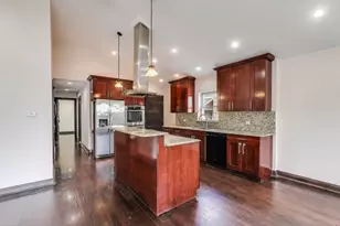 6544 N Albany Ave, Chicago, IL 60645 - Photo 4