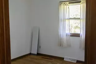 10520 Cemetery Rd, Pecatonica, IL 61063 - Photo 6