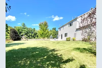 1056 Deertrail Court, Antioch, IL 60002 - Photo 32