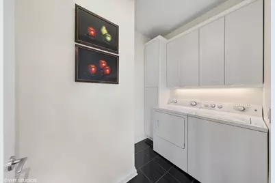 33 W Ontario Street #47E, Chicago, IL 60654 - Photo 16