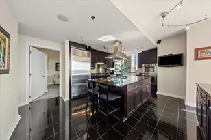 33 W Ontario St, Chicago, IL 60654 - Photo 10