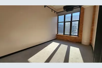 333 W Hubbard Street #323, Chicago, IL 60654 - Photo 20