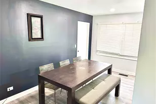 230 Delaware Dr, Bolingbrook, IL 60440 - Photo 4