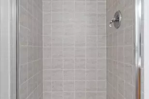 2337 W Wolfram St, Chicago, IL 60618 - Photo 14