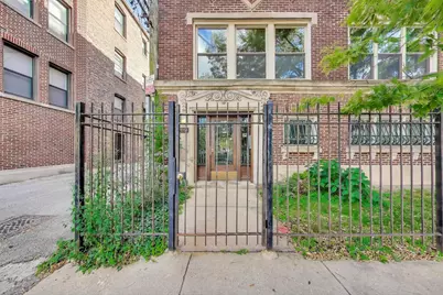 1059 E Hyde Park Boulevard #1, Chicago, IL 60615 - Photo 4