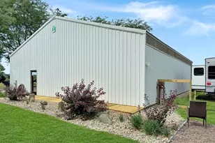 49W972 Peterson Rd, Maple Park, IL 60151 - Photo 36