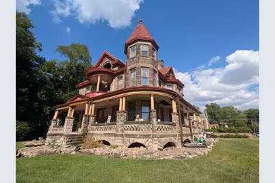 1635 20th Street, Rock Island, IL 61201 - Photo 2