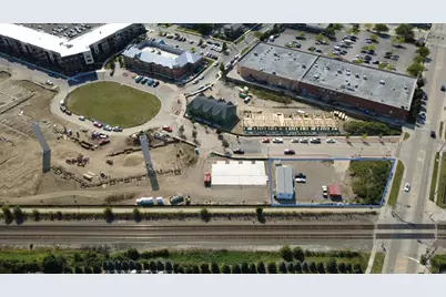 331 Plaza Circle, Mundelein, IL 60060 - Photo 2