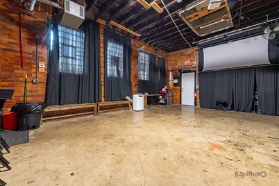 2955 N Spaulding Avenue, Chicago, IL 60618 - Photo 26