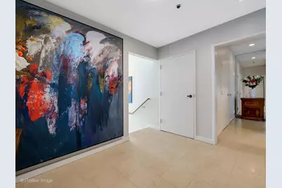 653 N Kingsbury Street #704, Chicago, IL 60654 - Photo 2