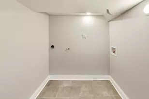 5828 W Iowa St, Chicago, IL 60651 - Photo 32