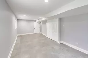 5828 W Iowa St, Chicago, IL 60651 - Photo 26