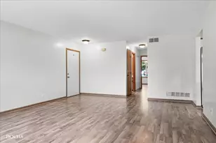 2632 Crescenzo Dr, Joliet, IL 60436 - Photo 4