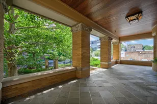 536 W Barry Ave, Chicago, IL 60657 - Photo 4