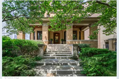 536 W Barry Avenue, Chicago, IL 60657 - Photo 1