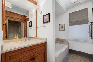 536 W Barry Ave, Chicago, IL 60657 - Photo 32