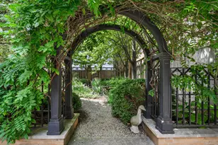 536 W Barry Ave, Chicago, IL 60657 - Photo 42