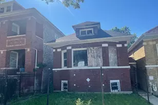 8838 S Wood St, Chicago, IL 60620 - Photo 2