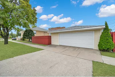 7400 W 61st Street, Summit, IL 60501 - Photo 22