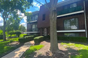 1412 Willow Ln, Westmont, IL 60559 - Photo 1