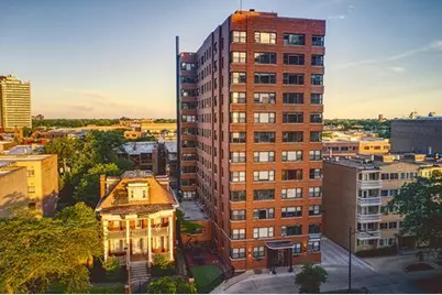 5858 N Sheridan Road #805, Chicago, IL 60660 - Photo 1