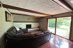 1239 E Carpenter Dr E, Palatine, IL 60074 - Photo 2