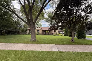 1018 W Plainfield Rd, Countryside, IL 60525 - Photo 1