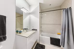 111 S Peoria St, Chicago, IL 60607 - Photo 16