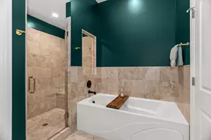 2050 W Belmont Ave, Chicago, IL 60618 - Photo 16