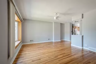 1718 Hovland Ct, Evanston, IL 60201 - Photo 2