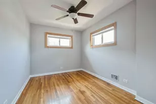 1718 Hovland Ct, Evanston, IL 60201 - Photo 6