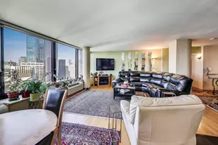 155 N Harbor Dr, Chicago, IL 60601 - Photo 8