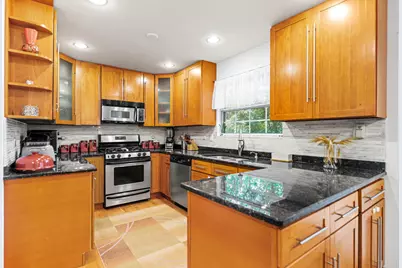 1108 Oak Ridge Drive, Streamwood, IL 60107 - Photo 8