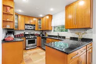 1108 Oak Ridge Dr, Streamwood, IL 60107 - Photo 8