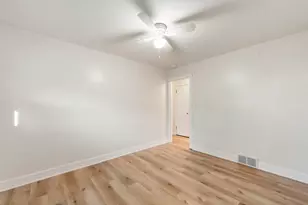 5146 Michigan Ave, Schiller Park, IL 60176 - Photo 12