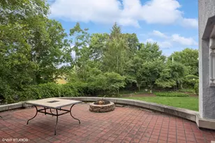 710 W Downer Pl, Aurora, IL 60506 - Photo 32