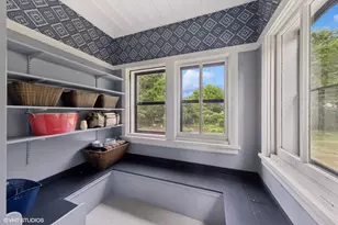 710 W Downer Pl, Aurora, IL 60506 - Photo 14