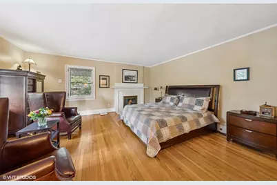 710 W Downer Place, Aurora, IL 60506 - Photo 18