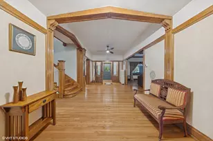 710 W Downer Pl, Aurora, IL 60506 - Photo 4