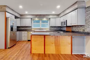 7942 Country Club Ln, Elmwood Park, IL 60707 - Photo 6