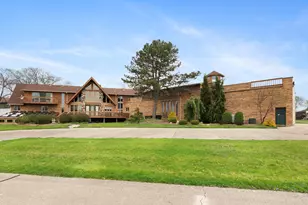 607 Berkshire Ct, Downers Grove, IL 60516 - Photo 6