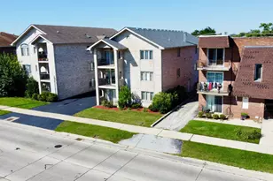 10620 S Central Ave, Chicago Ridge, IL 60415 - Photo 2
