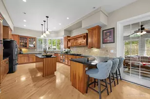 951 W Willow St, Palatine, IL 60067 - Photo 12