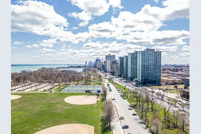 3750 N Lake Shore Drive #2C, Chicago, IL 60613 - Photo 4
