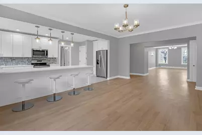 3750 N Lake Shore Drive #2C, Chicago, IL 60613 - Photo 6