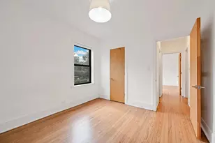 5469 S Ingleside Ave, Chicago, IL 60615 - Photo 8