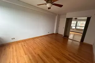 4180 N Marine Dr, Chicago, IL 60613 - Photo 6