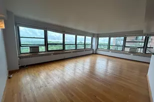 4180 N Marine Dr, Chicago, IL 60613 - Photo 2